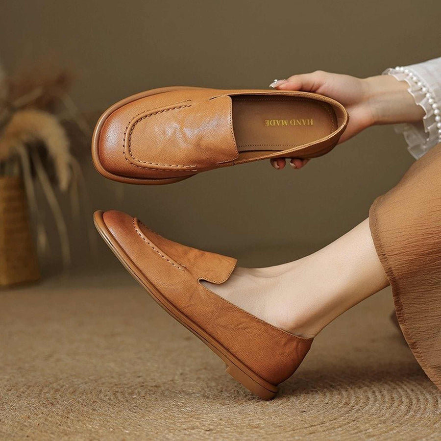 soft sheepskin round toe flat shoes for autumn in black 02