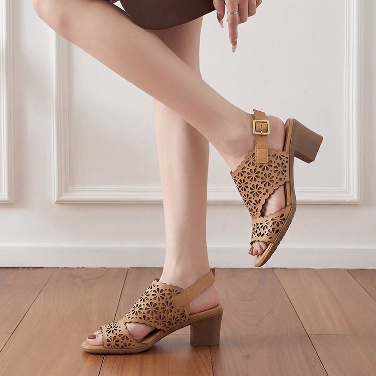 Hollow Cutout Leather Block Heel Sandals Wide Fit in White/Camel/Taupe