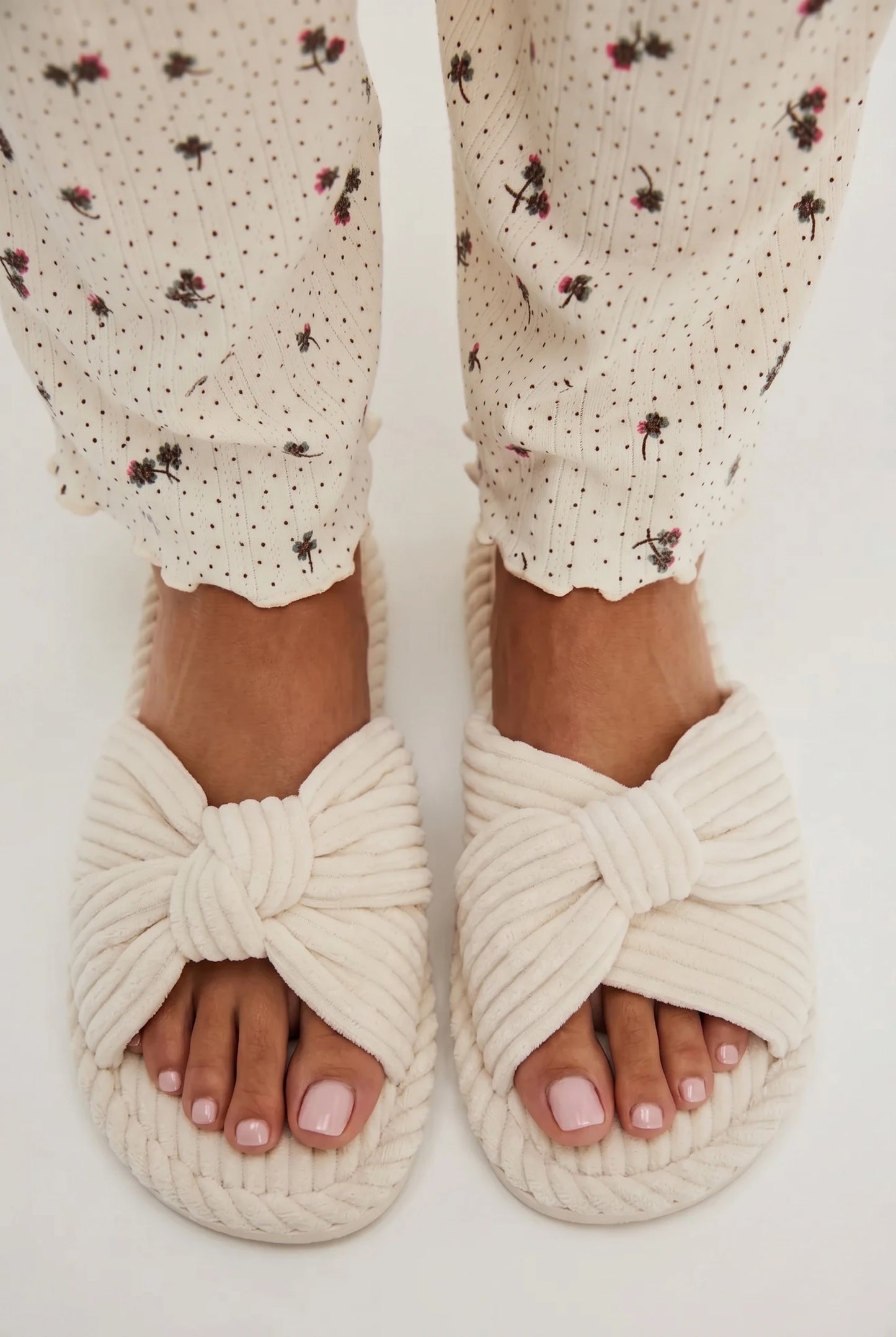 Bow Corduroy Slippers