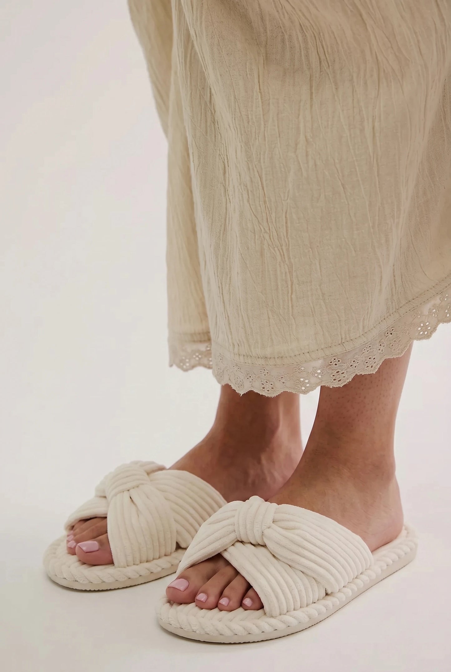 Bow Corduroy Slippers