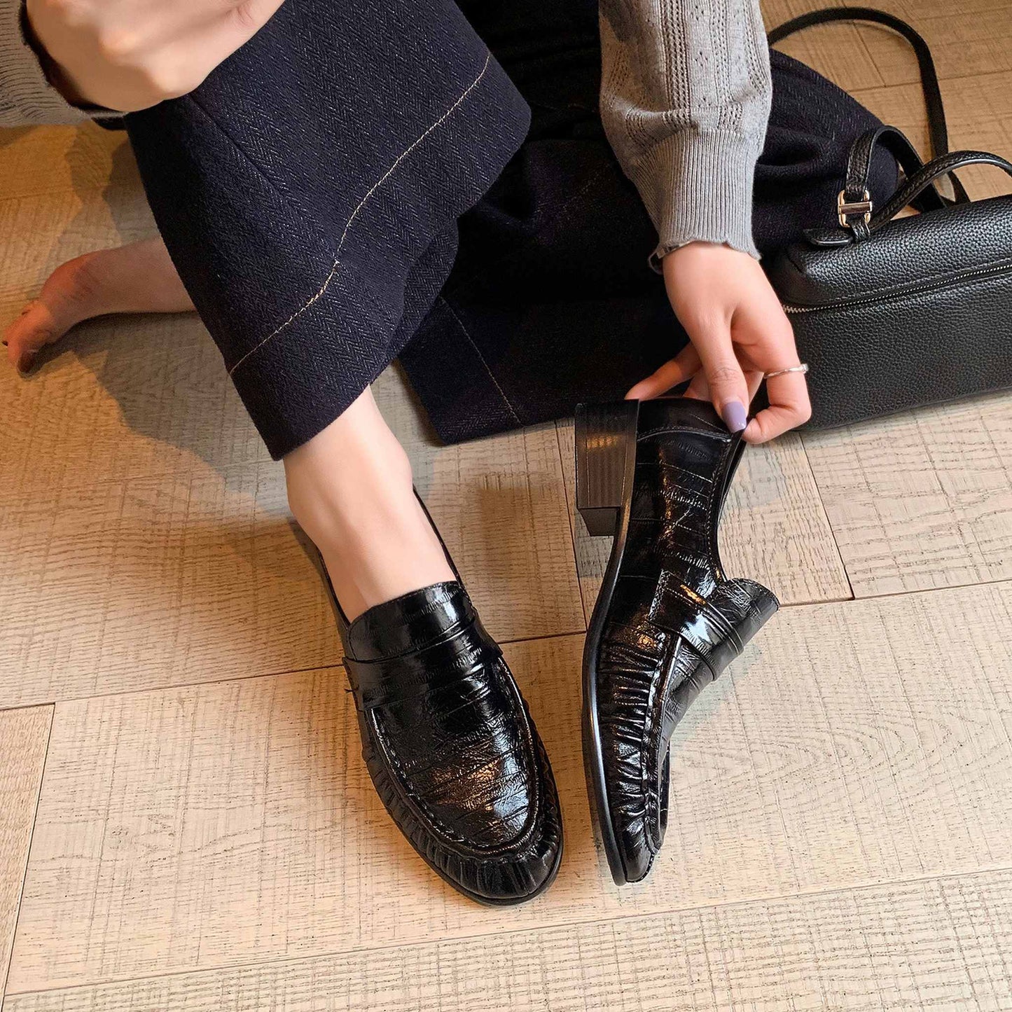 european pleated round toe low heel leather loafers in  06