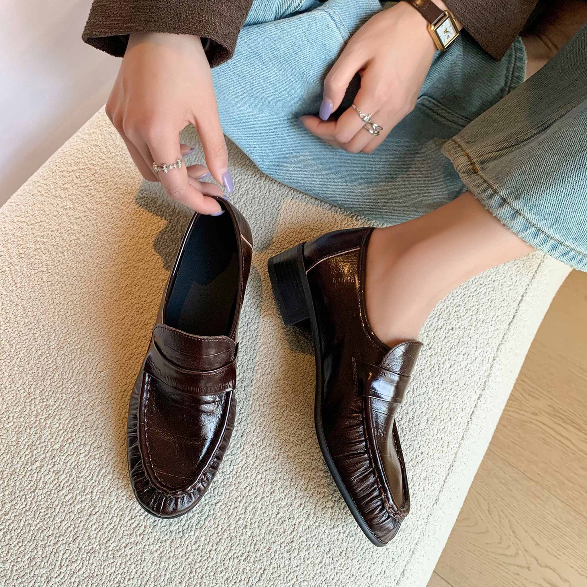 european pleated round toe low heel leather loafers in  09