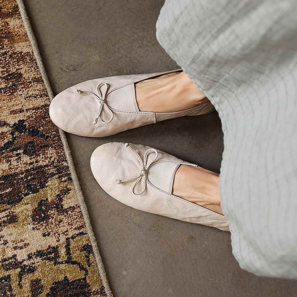 HAJINK Round Toe Bowknot Sheepskin Flats 08