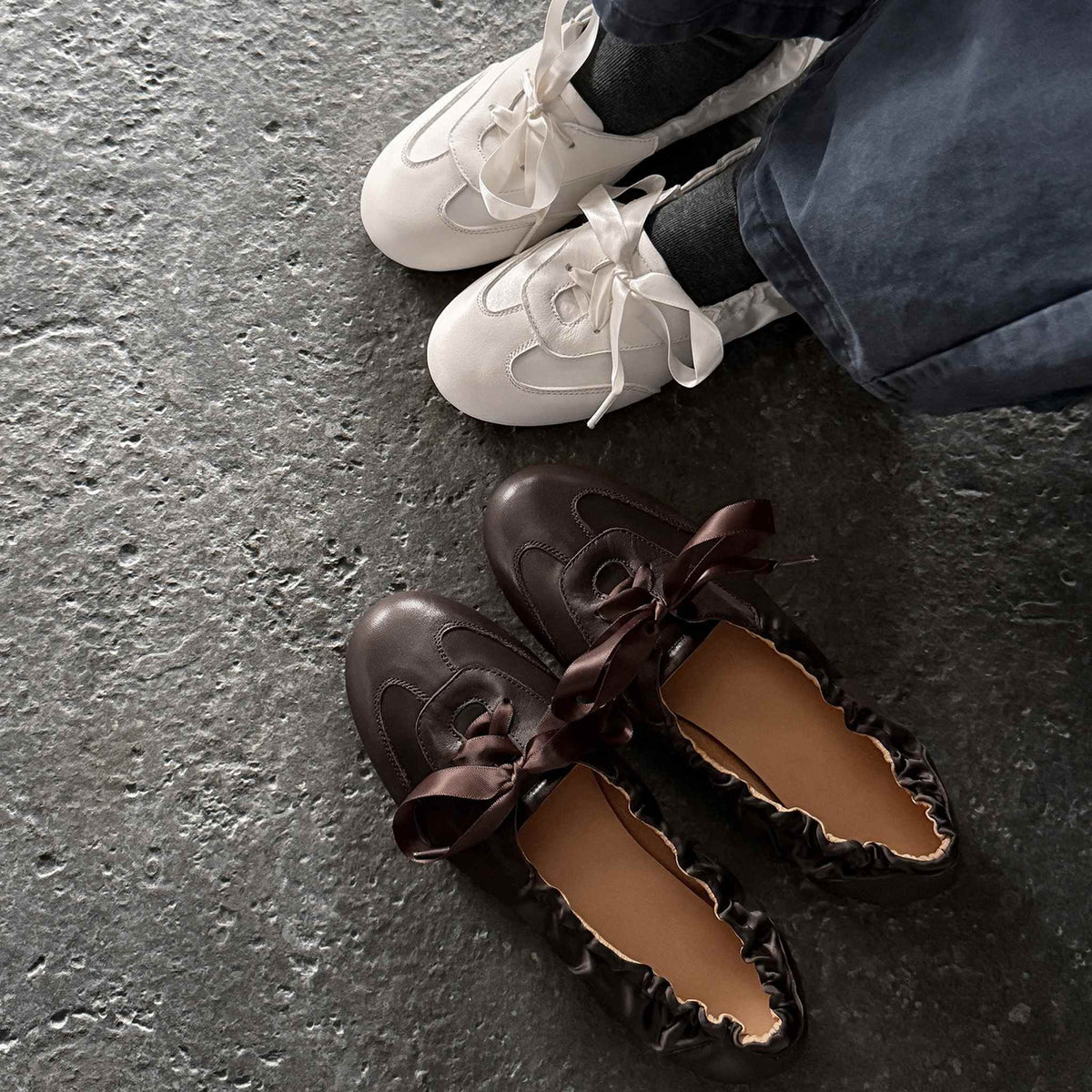 HAJINK Round Toe Flat Cowhide Mary Jane Shoes 01