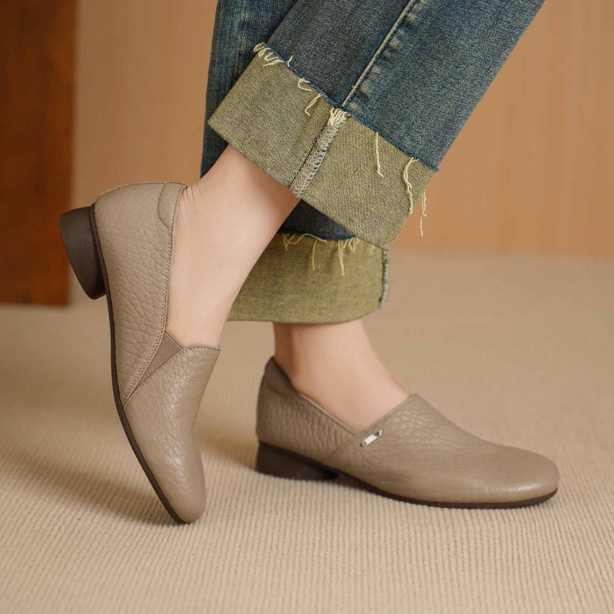 HAJINK Round Toe Soft Sole Sheepskin Loafer Shoes 02