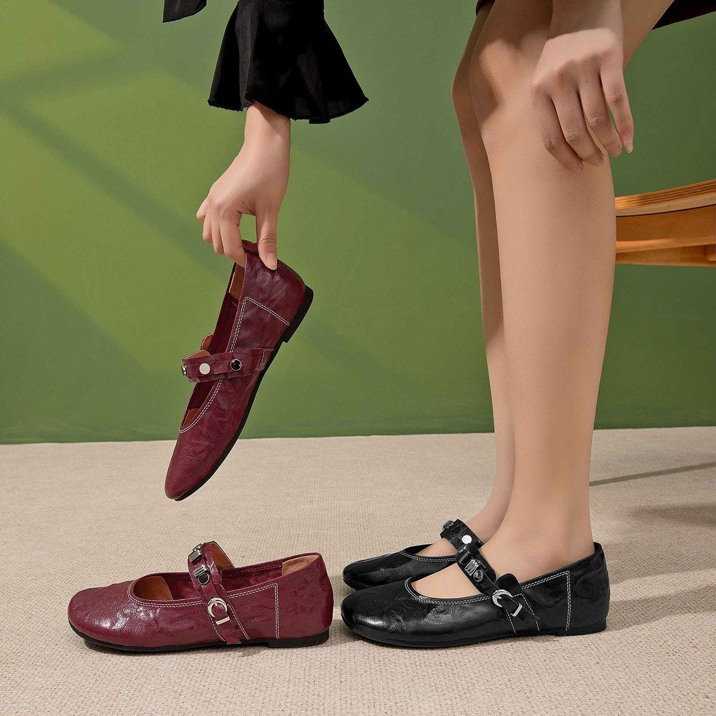 round toe flat sheepskin leather shoes in black red 02