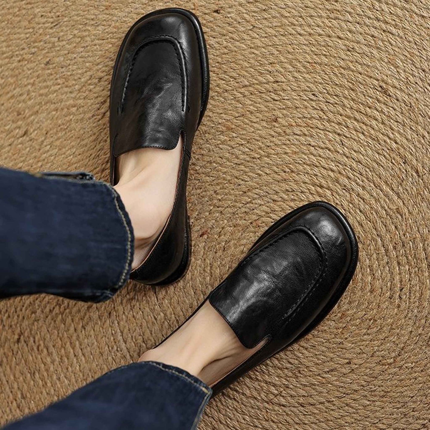soft sheepskin round toe flat shoes for autumn in black 09