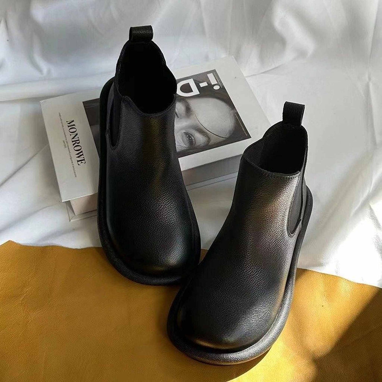 vintage full grain leather ankle boots in black brown 02